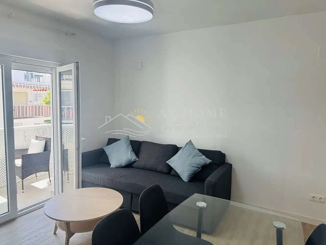 Sala d'estar de Apartament en venda en Nerja amb Terrassa, Piscina i Forn