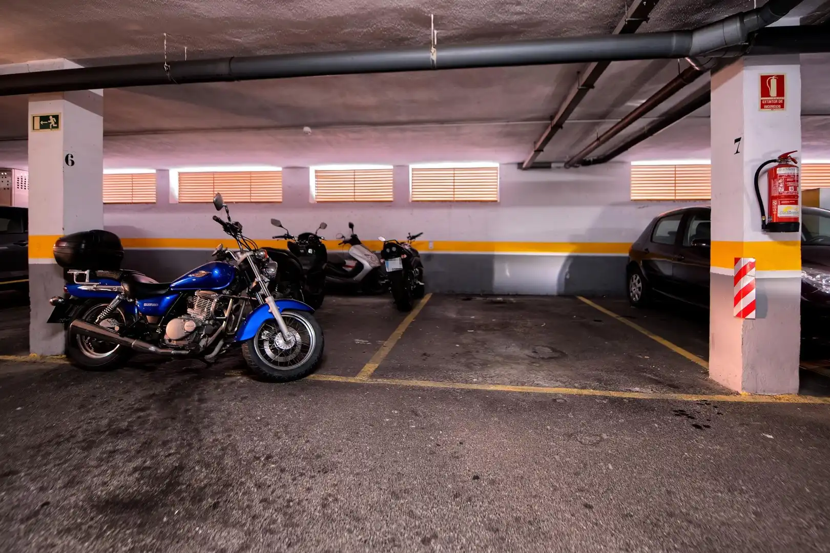 Parkplatz von Erdgeschoss zum Verkauf in Puerto Real mit Klimaanlage und Balkon