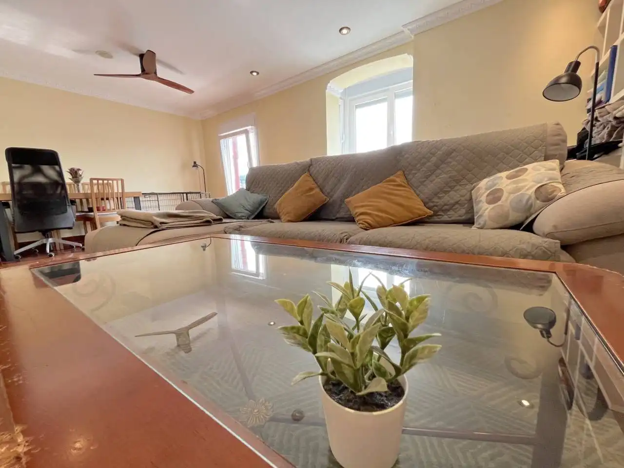Sala de estar de Piso en venta en Erandio con Calefacción, Parquet y Terraza