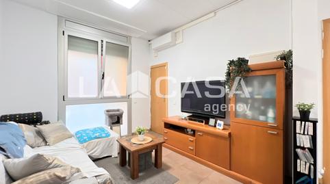 Foto 2 de Casa adosada en venta en Porta,  Barcelona Capital