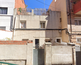 Exterior view of Building for sale in Santa Coloma de Gramenet