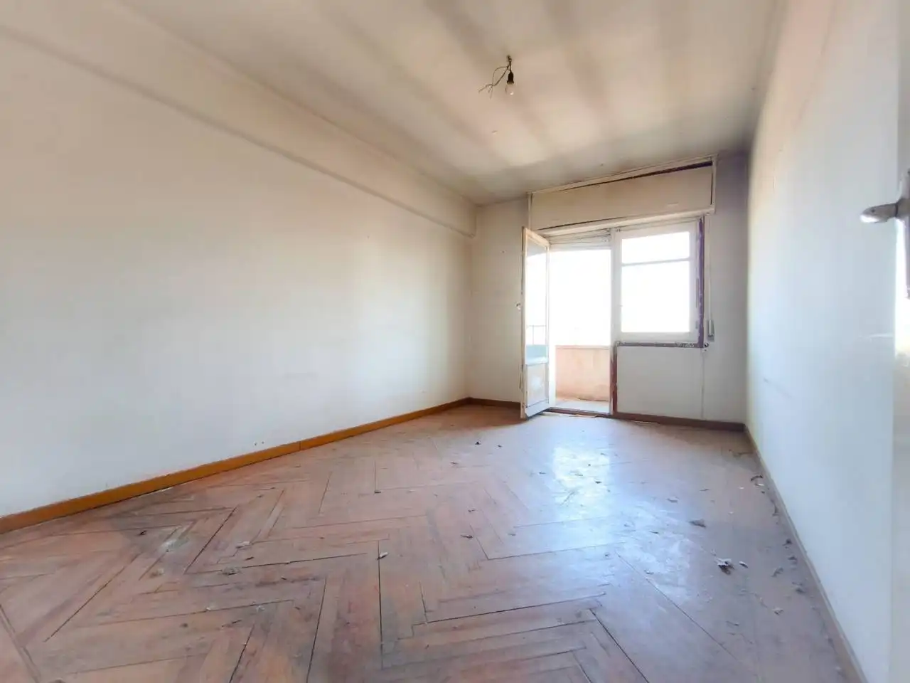 Sala d'estar de Pis en venda en Burgos amb Parquet i Terrassa