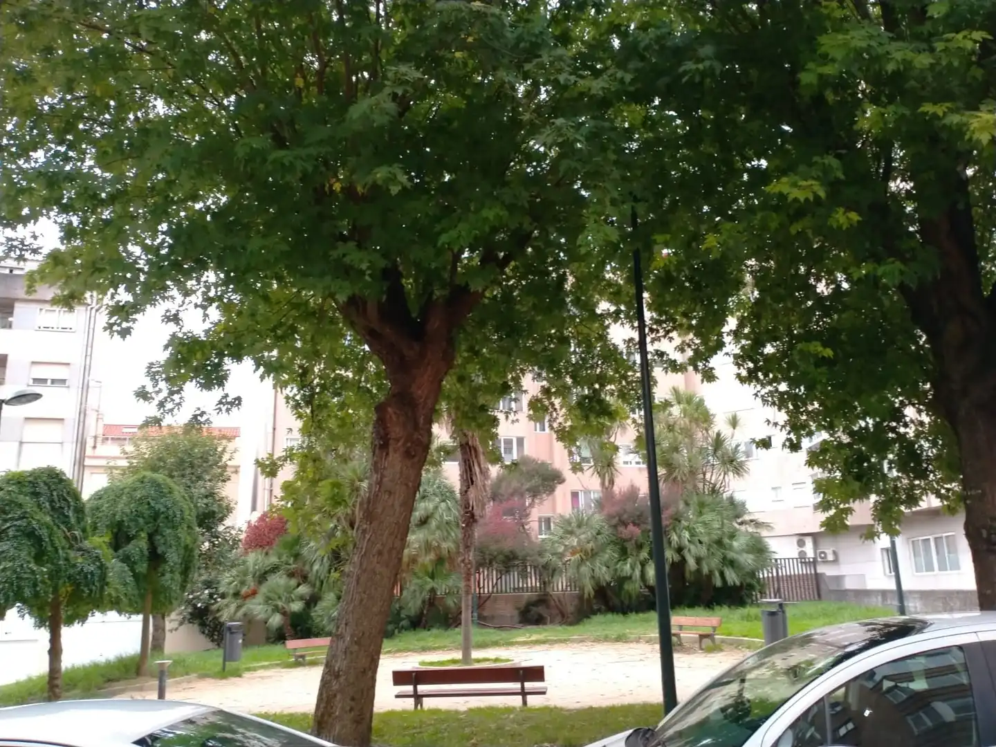 Vista exterior de Apartament en venda en Vigo  amb Calefacció, Jardí privat i Parquet