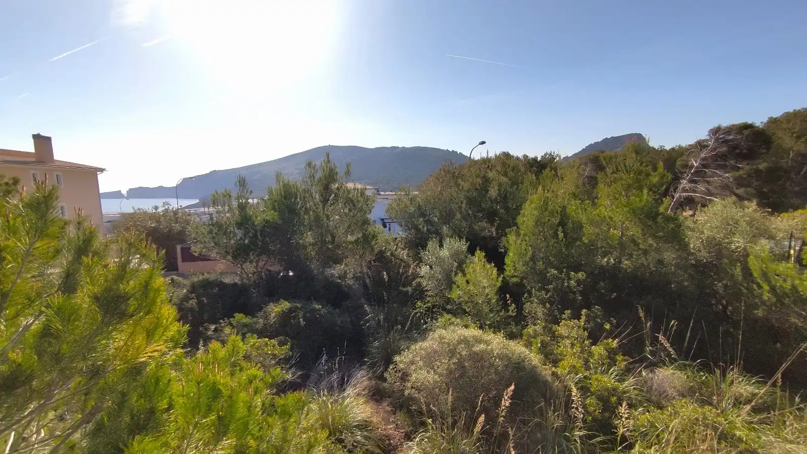 Land for sale in Cala Mesquida