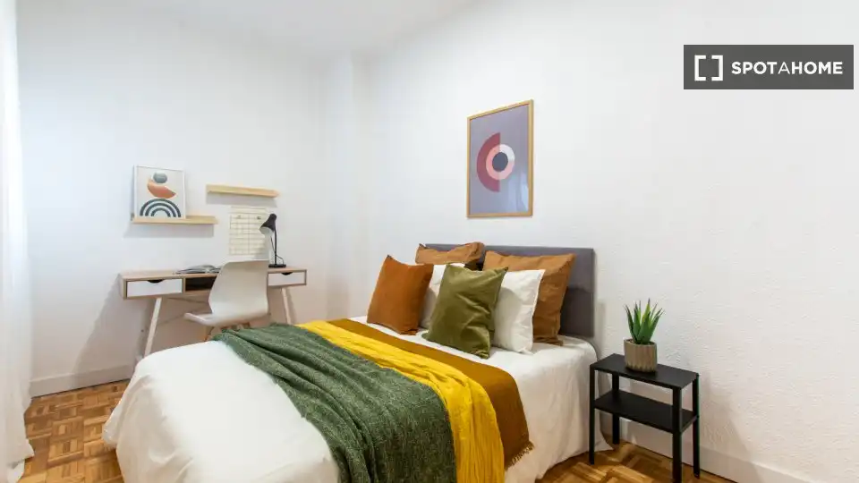 Bedroom of Flat for share in Moncloa - Aravaca