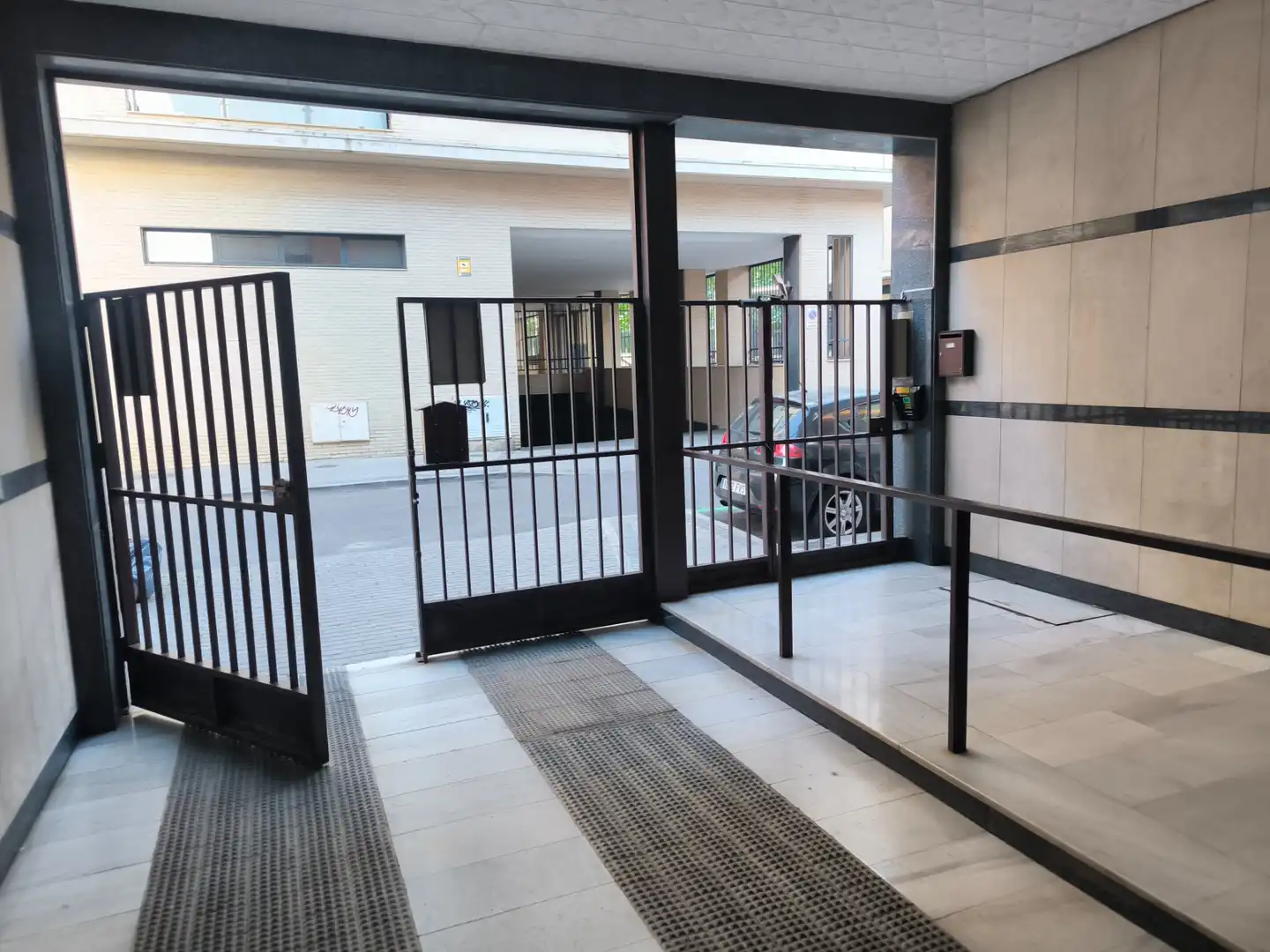 Garaje en venta en Madrid con Alarma