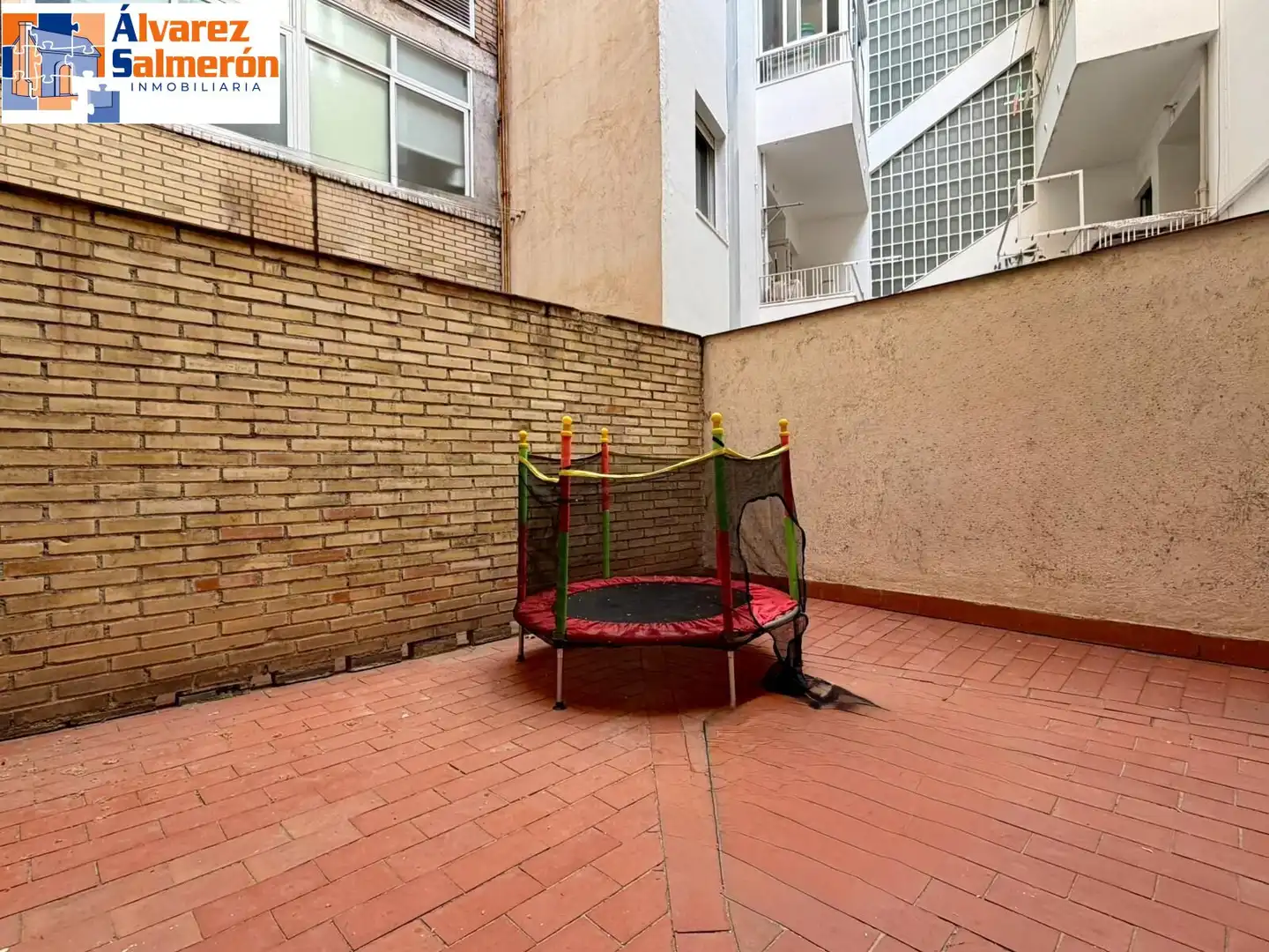 Terraza de Piso en venta en Granada con Aire acondicionado, Parquet y Balcón