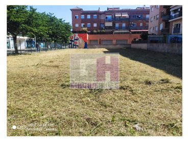 Residential land to rent in Carrer Finestrelles 37