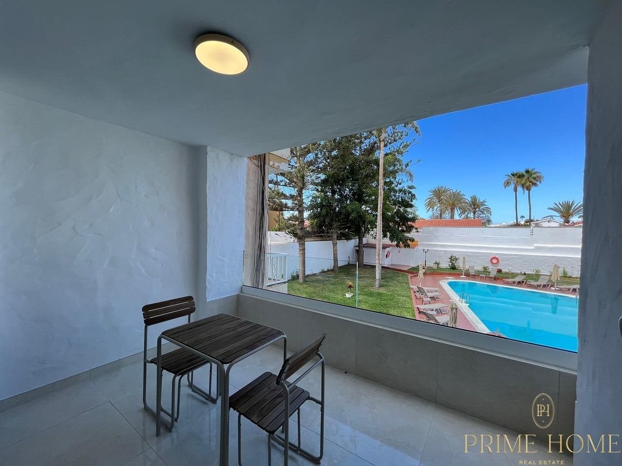 Dormitori de Apartament de lloguer en San Bartolomé de Tirajana amb Balcó i Piscina comunitària