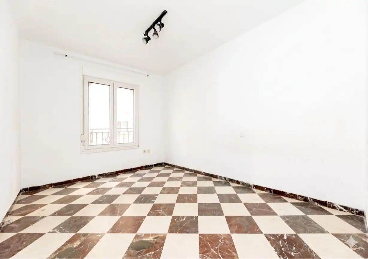 Habitación de Piso en venta en Cenes de la Vega con Aire acondicionado y Balcón
