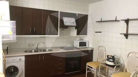 PISO EN VENTA DE 4 DORMITORIOS Y 2 BAÑOS. ZONA DE COLON, image 5