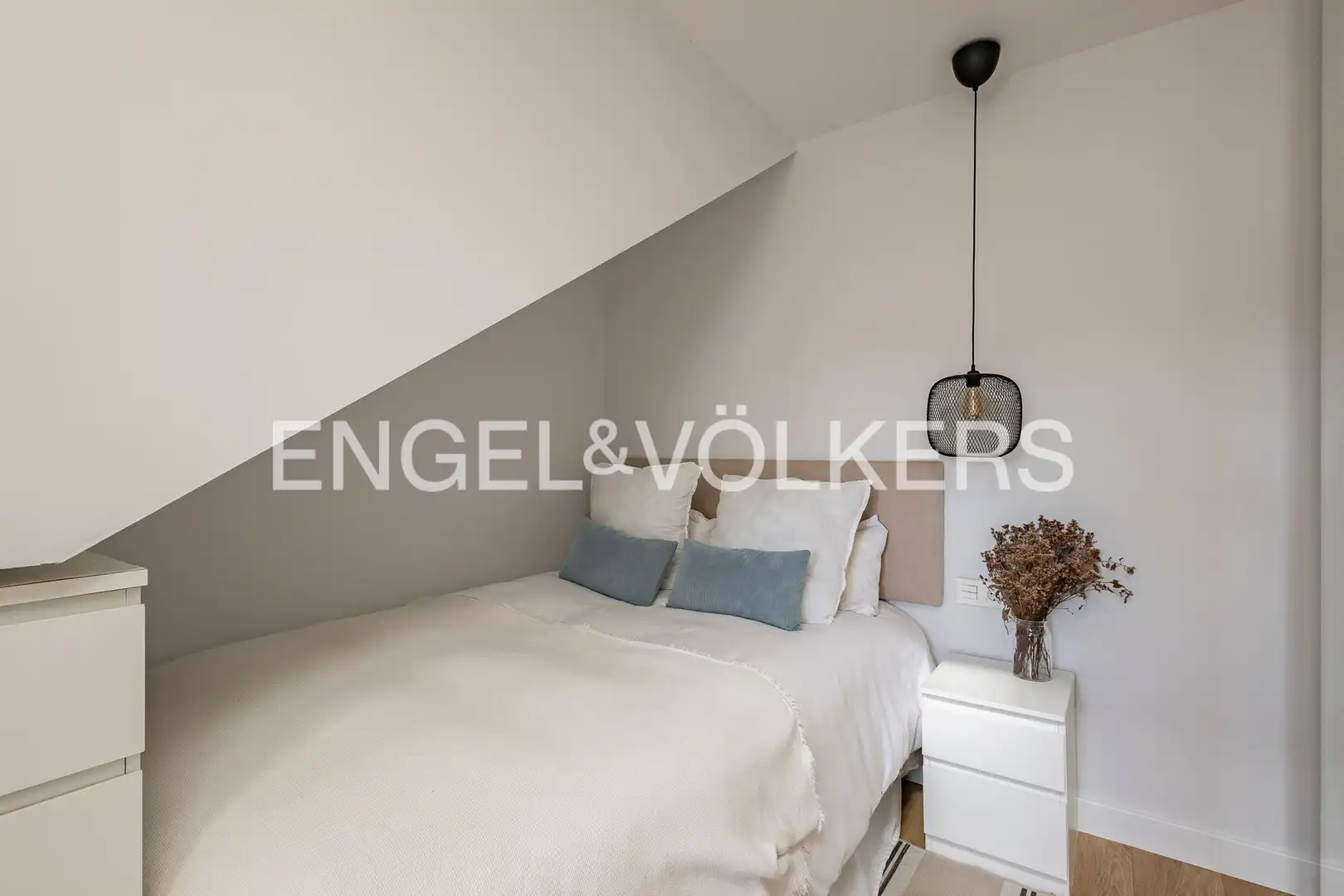 Habitación de Casa o chalet de alquiler en Barcelona con Aire acondicionado, Calefacción y Jardín privado
