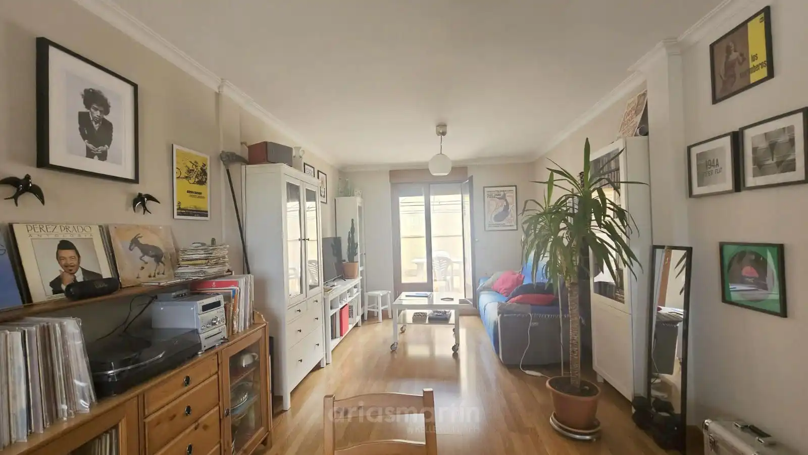 Sala d'estar de Casa adosada de lloguer en Salamanca amb Calefacció, Terrassa i Moblat