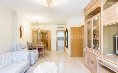 Sala d'estar de Apartament en venda en  Barcelona Capital amb Aire condicionat i Piscina