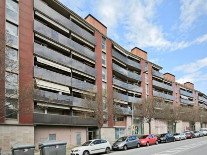 Vista exterior de Pis en venda en Manresa amb Calefacció i Parquet
