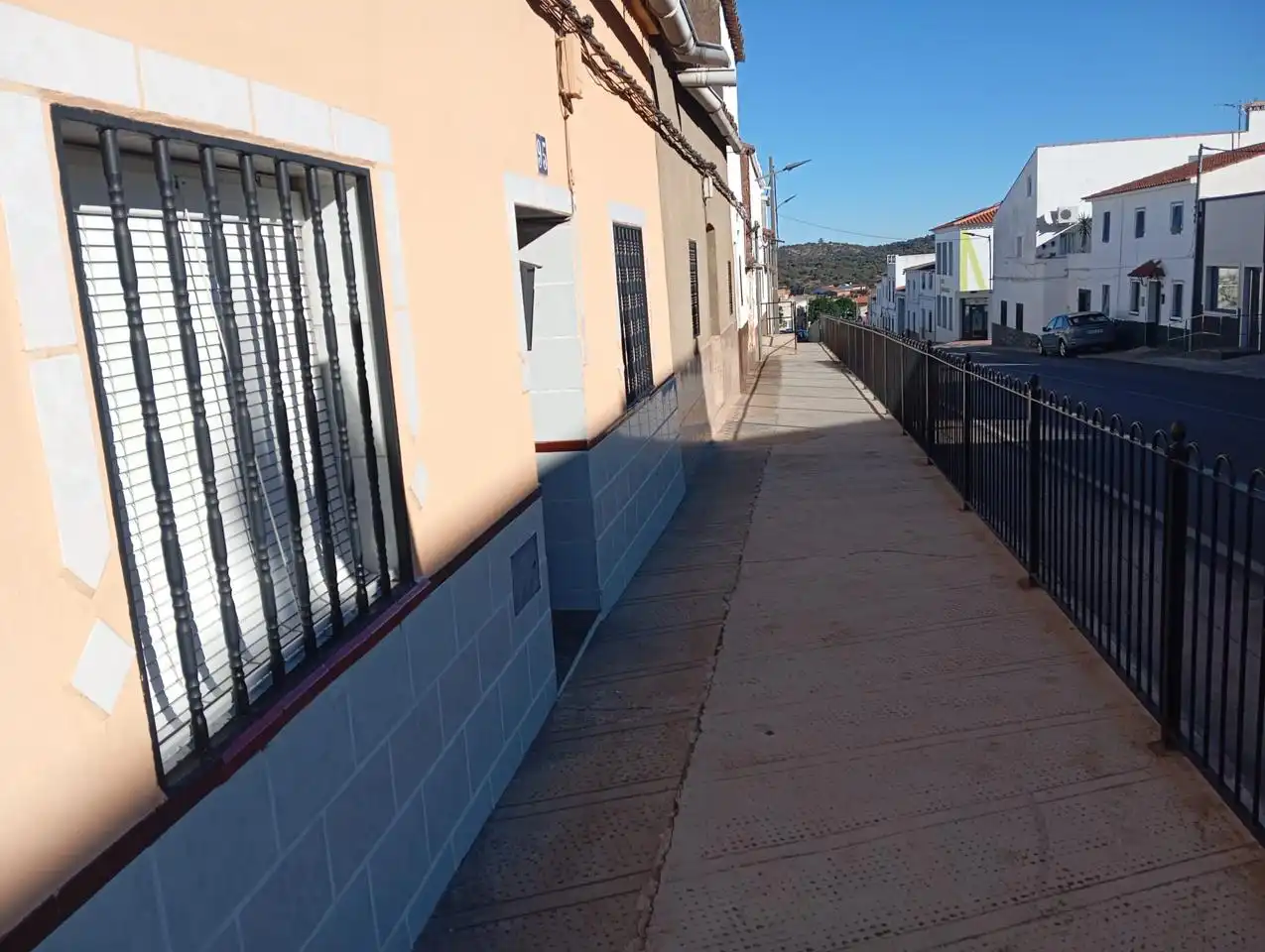 Vista exterior de Casa adosada en venda en Zahínos