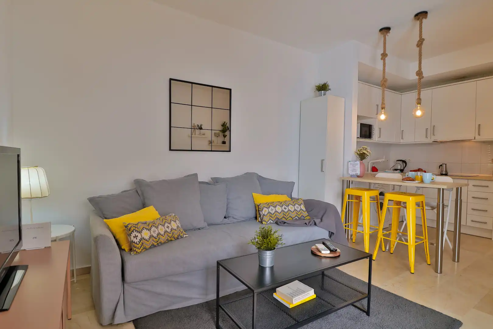 Sala d'estar de Apartament per a compartir en Málaga amb Aire condicionat, Calefacció i Moblat