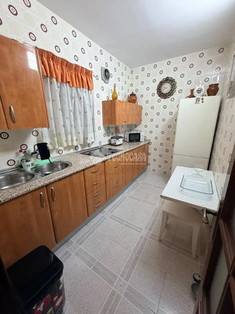 Cocina de Casa adosada en venta en Málaga