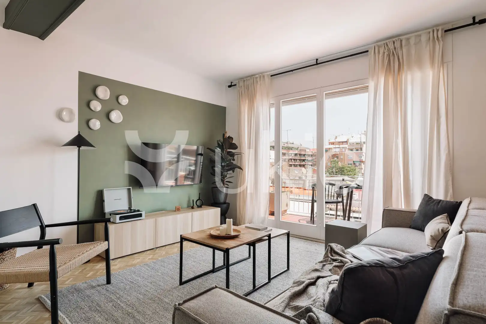 Sala de estar de Apartamento de alquiler en Barcelona con Aire acondicionado, Calefacción y Terraza