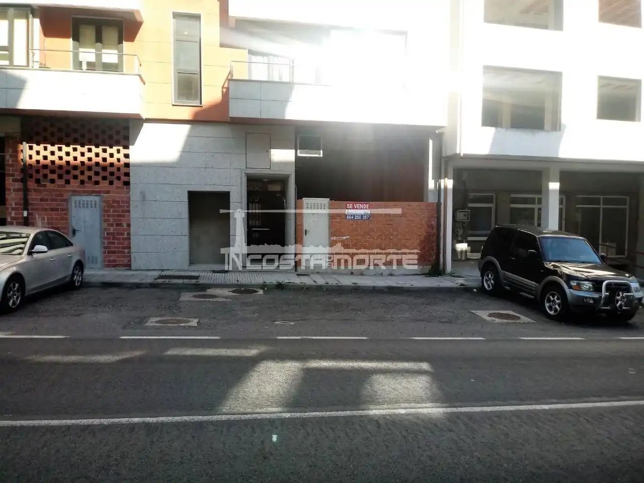 Local commercial à vendre à Cee