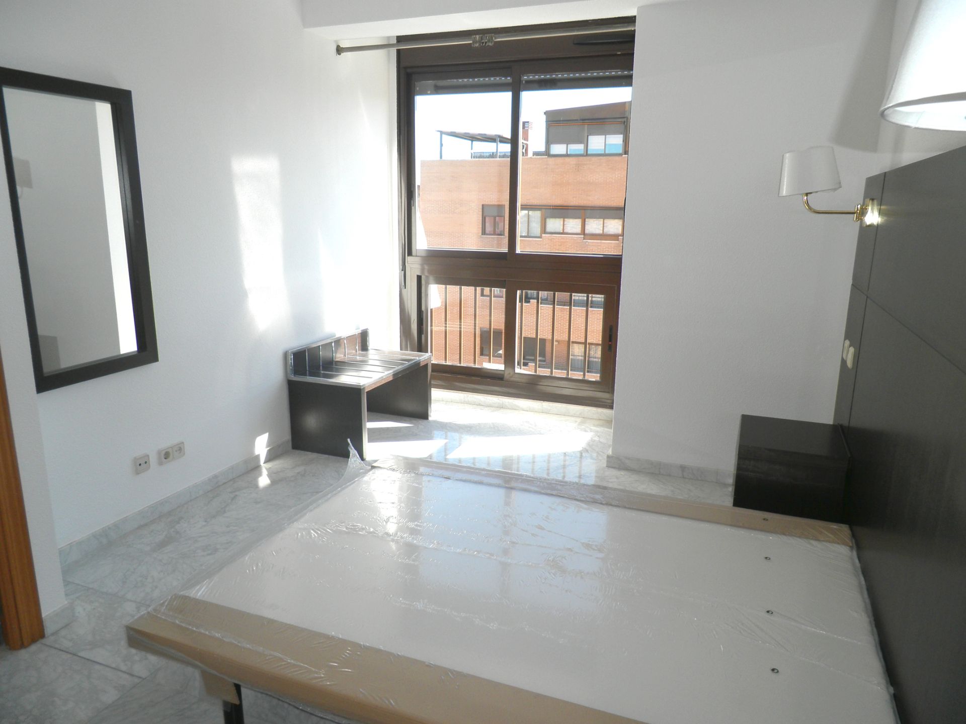 Bedroom of Flat to rent in  Madrid Capital  with Air Conditioner, Heating and Oven