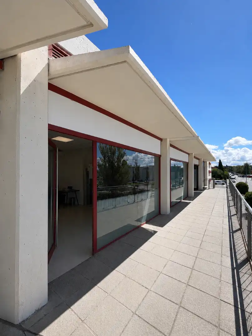 Vista exterior de Oficina de lloguer en La Garriga amb Aire condicionat, Calefacció i Internet