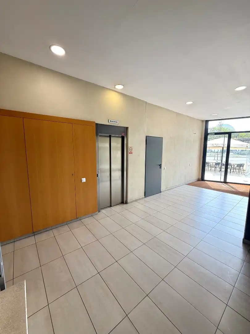 Flat for sale in L'Hospitalet de Llobregat  with Air Conditioner, Heating and Oven