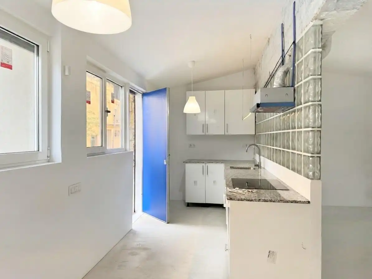 Kitchen of Study for rent in Esplugues de Llobregat