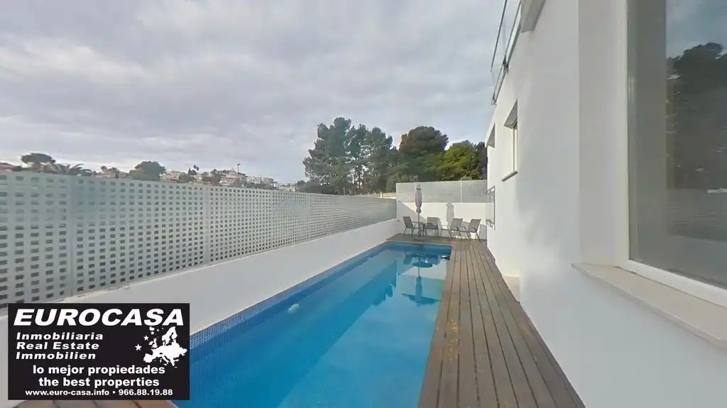 Casa con piscina in vendita a Coloma