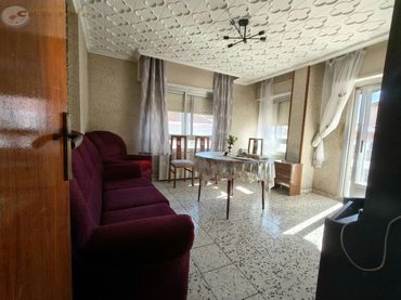 Flat with balcony for sale in Hermanos Jimenez