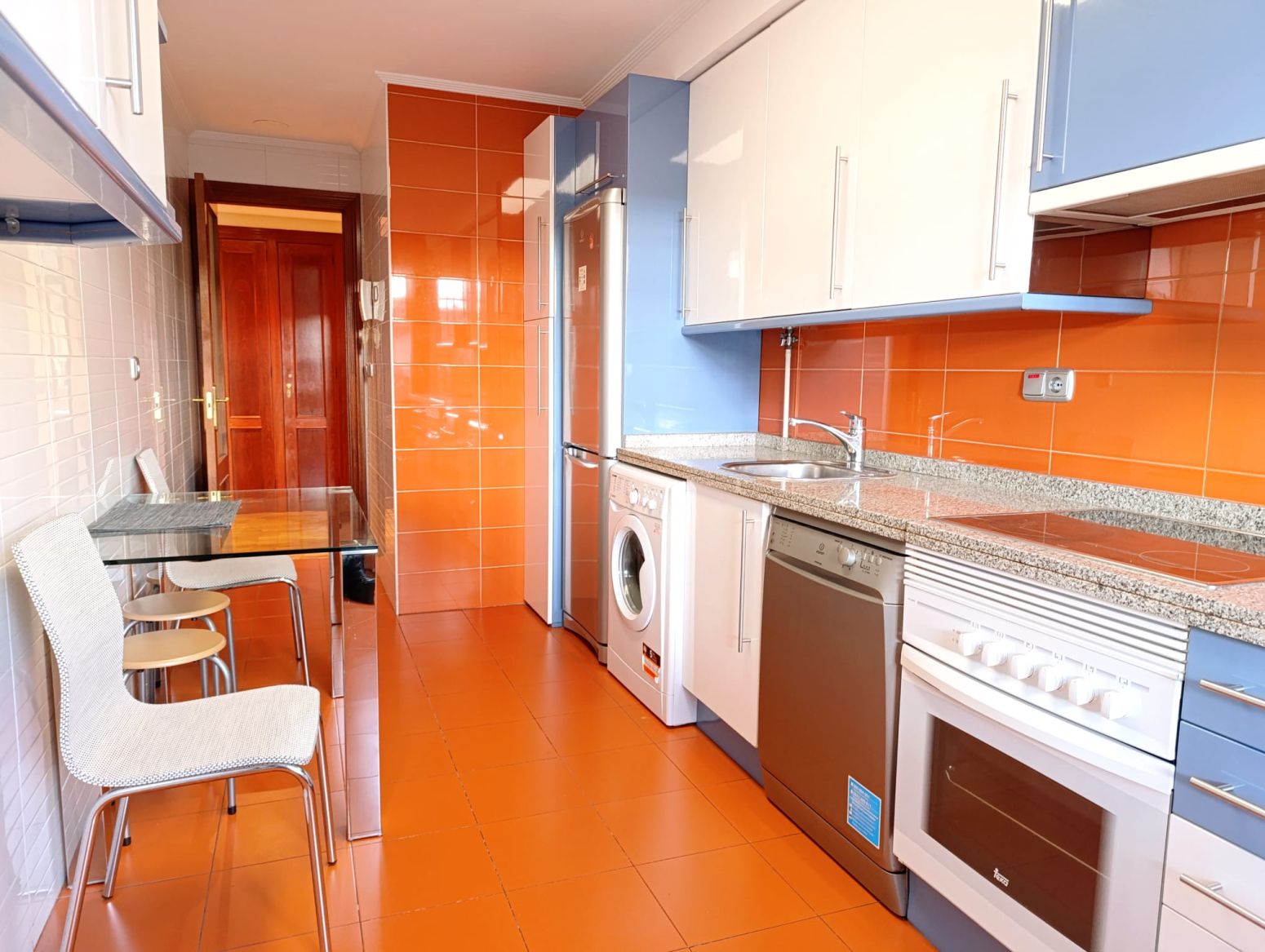 Kitchen of Flat for sale in Oviedo   with Heating and Storage room
