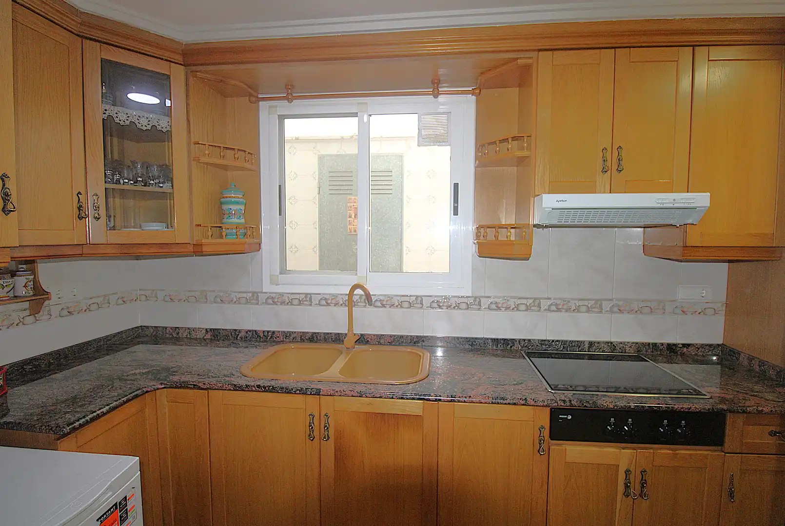 Cocina de Piso de alquiler en Valencia con Aire acondicionado, Terraza y Amueblado