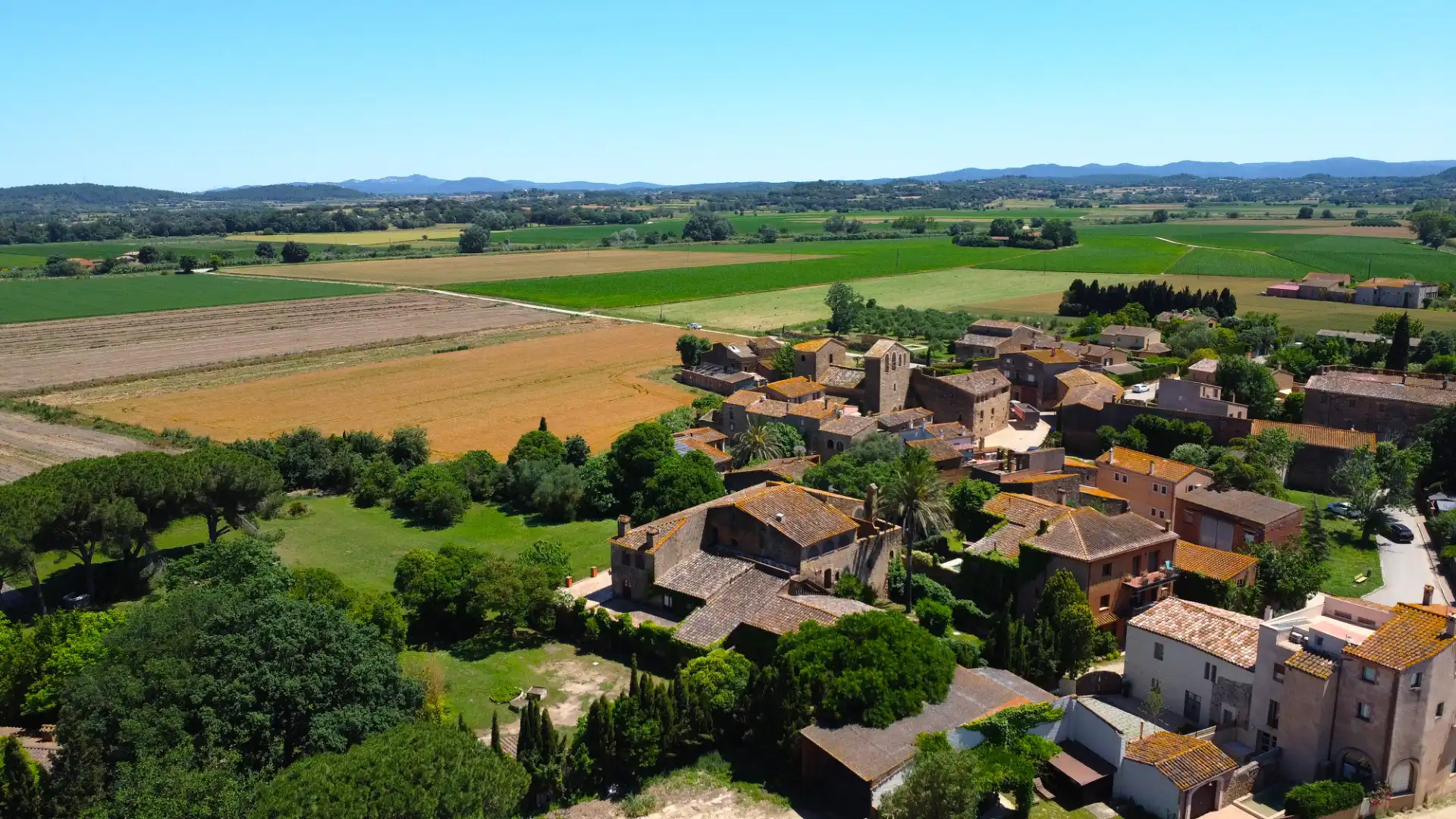 Exterior view of Country homes for sale in Parlavà  with Air Conditioner, Private garden and Terrace