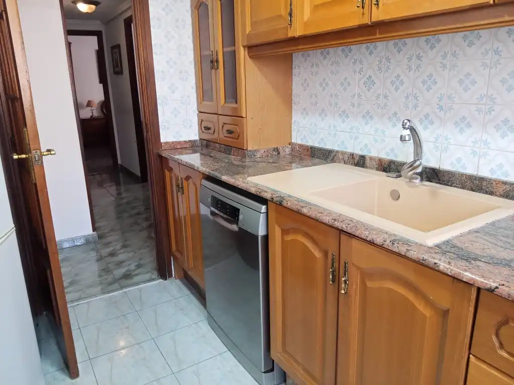 Cocina de Piso en venta en Valencia con Aire acondicionado, Amueblado y Horno