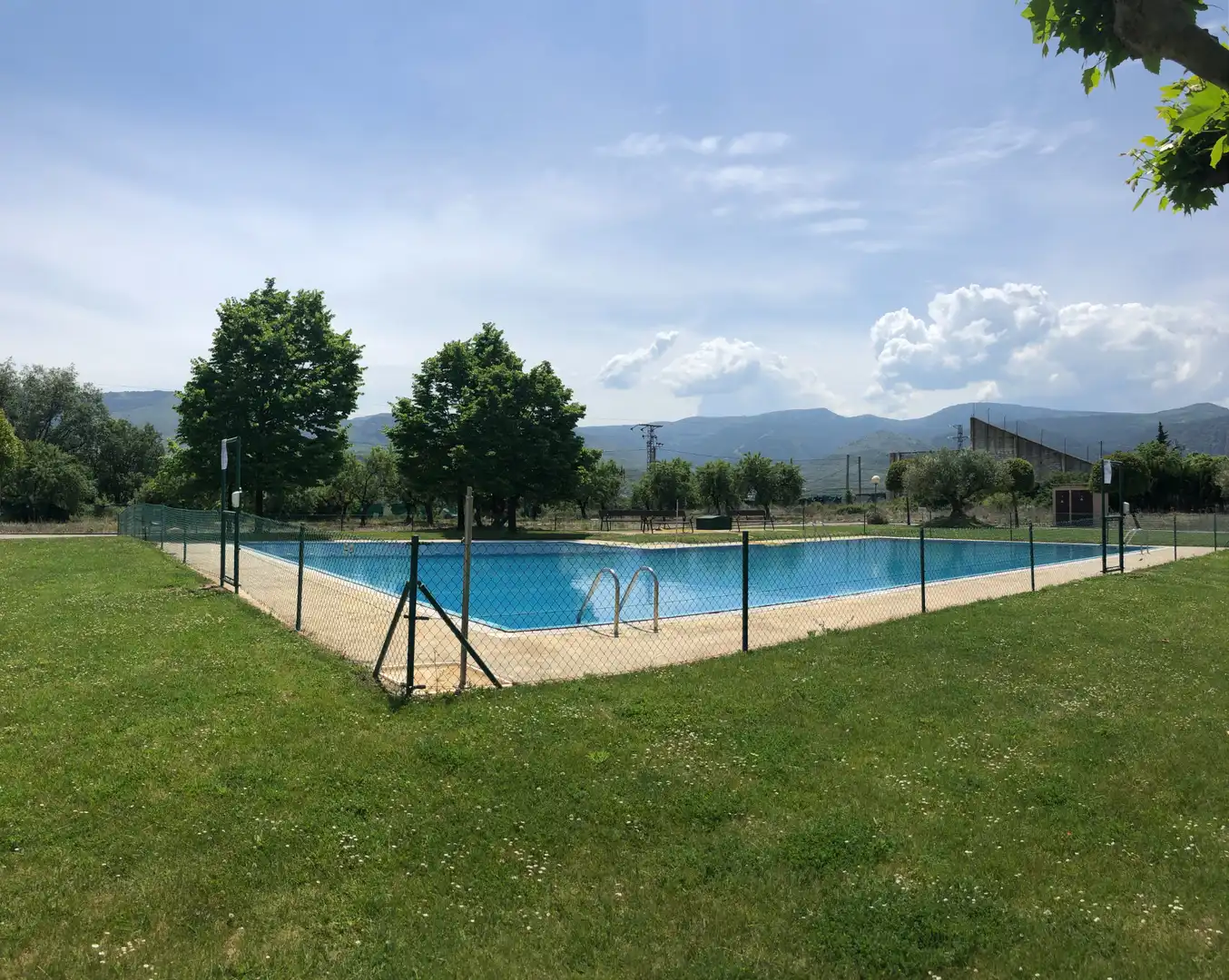 Piscina de Casa o xalet en venda en Nalda