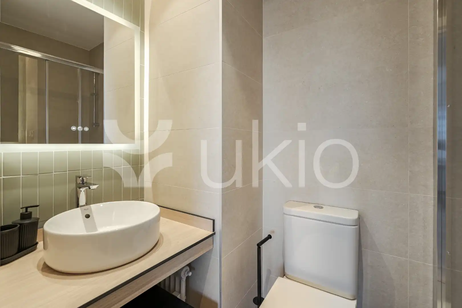 Apartment with terrace to rent in Paseo del Rey, imagen 21