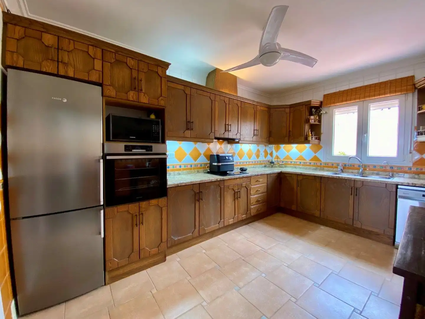 Cocina de Casa o chalet en venta en Almoradí con Jardín privado, Terraza y Piscina