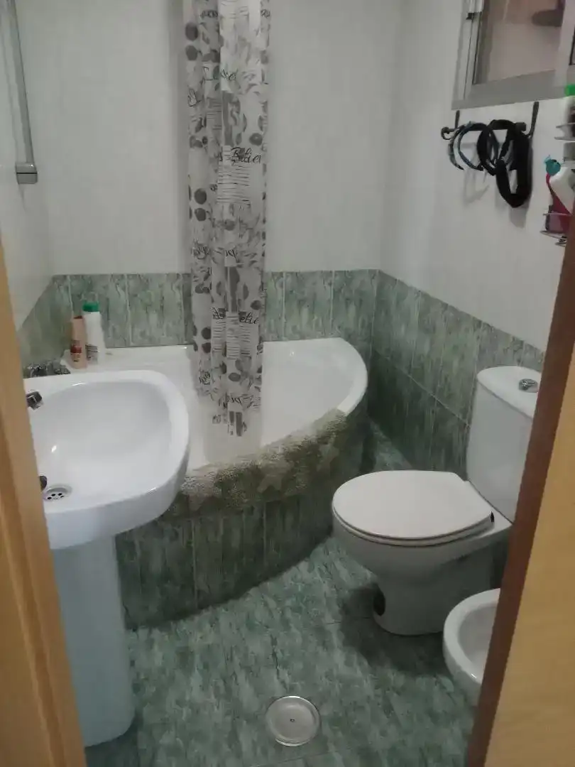 Baño de Piso en venta en Alcantarilla con Trastero, Horno y Balcón