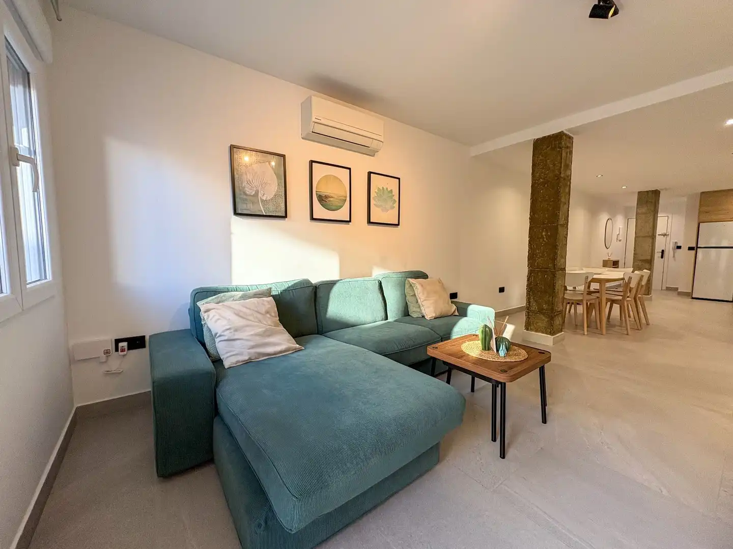 Wohnzimmer von Wohnung zum Verkauf in Torrevieja mit Klimaanlage, Heizung und Terrasse