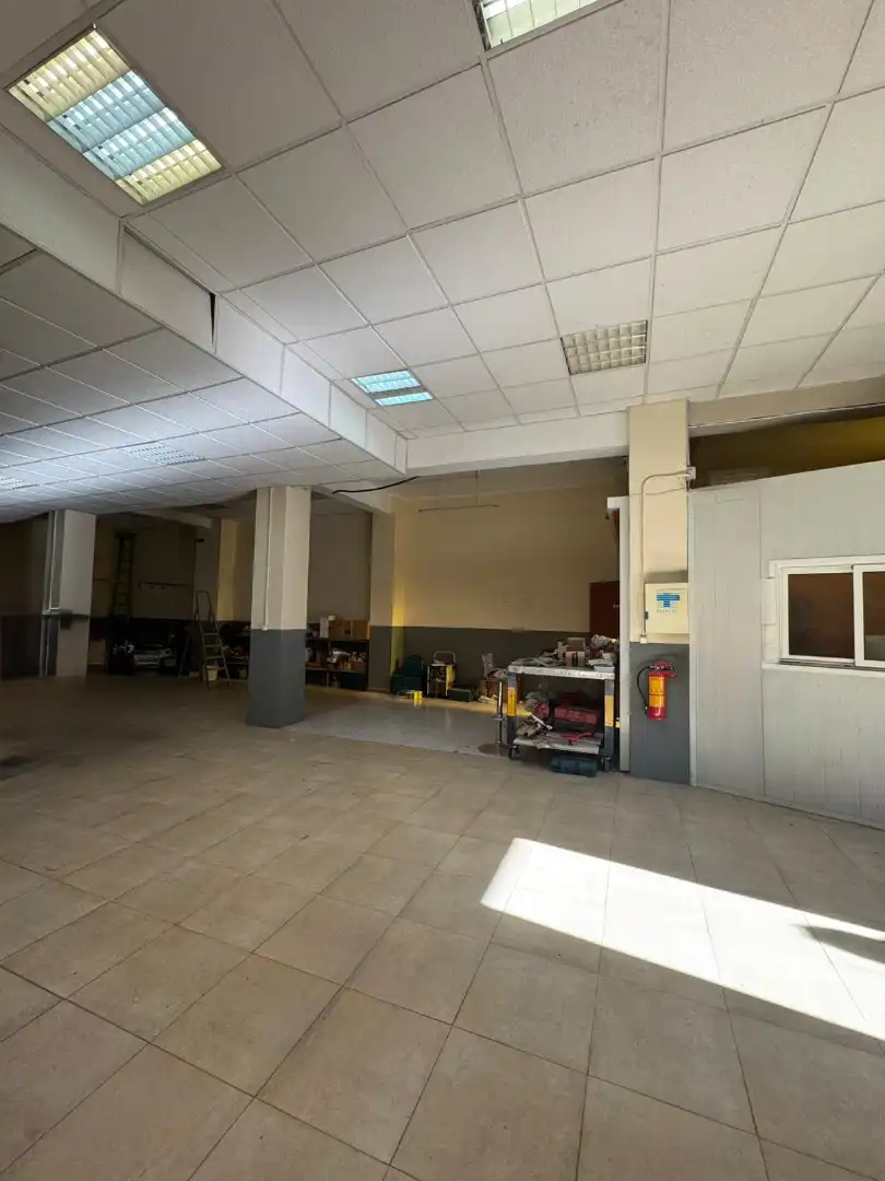 Business premises for sale in Carrer de Narcís Monturiol, imagen 8