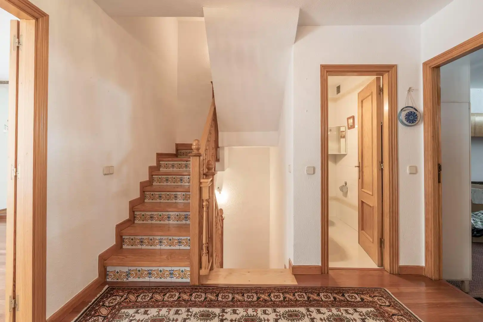 Casa aparellada amb piscina en venda a Avenida Europa, imagen 11