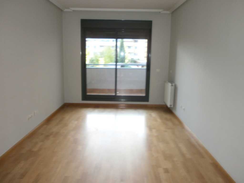Bedroom of Flat to rent in Alcorcón  with Heating, Parquet flooring and Storage room