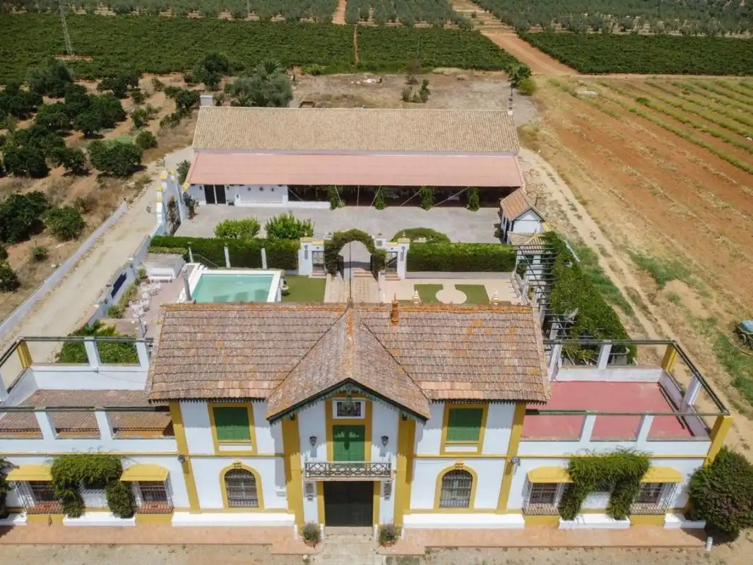 Jardí de Casa o xalet en venda en Espartinas amb Calefacció, Jardí privat i Terrassa