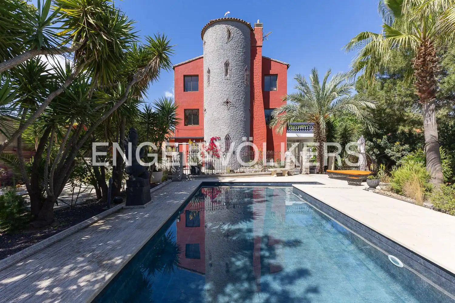Vista exterior de Casa o xalet en venda en L'Alcúdia de Crespins amb Aire condicionat, Calefacció i Jardí privat