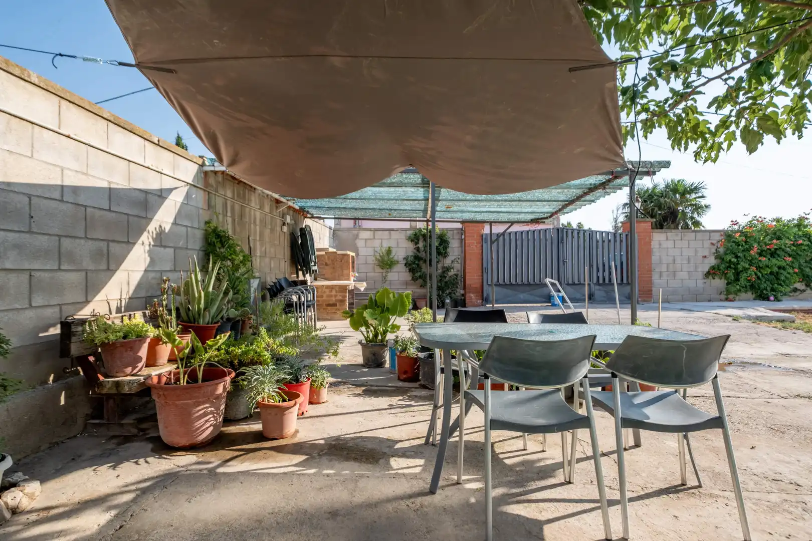 Terrassa de Finca rústica en venda en Cadrete amb Aire condicionat, Calefacció i Jardí privat