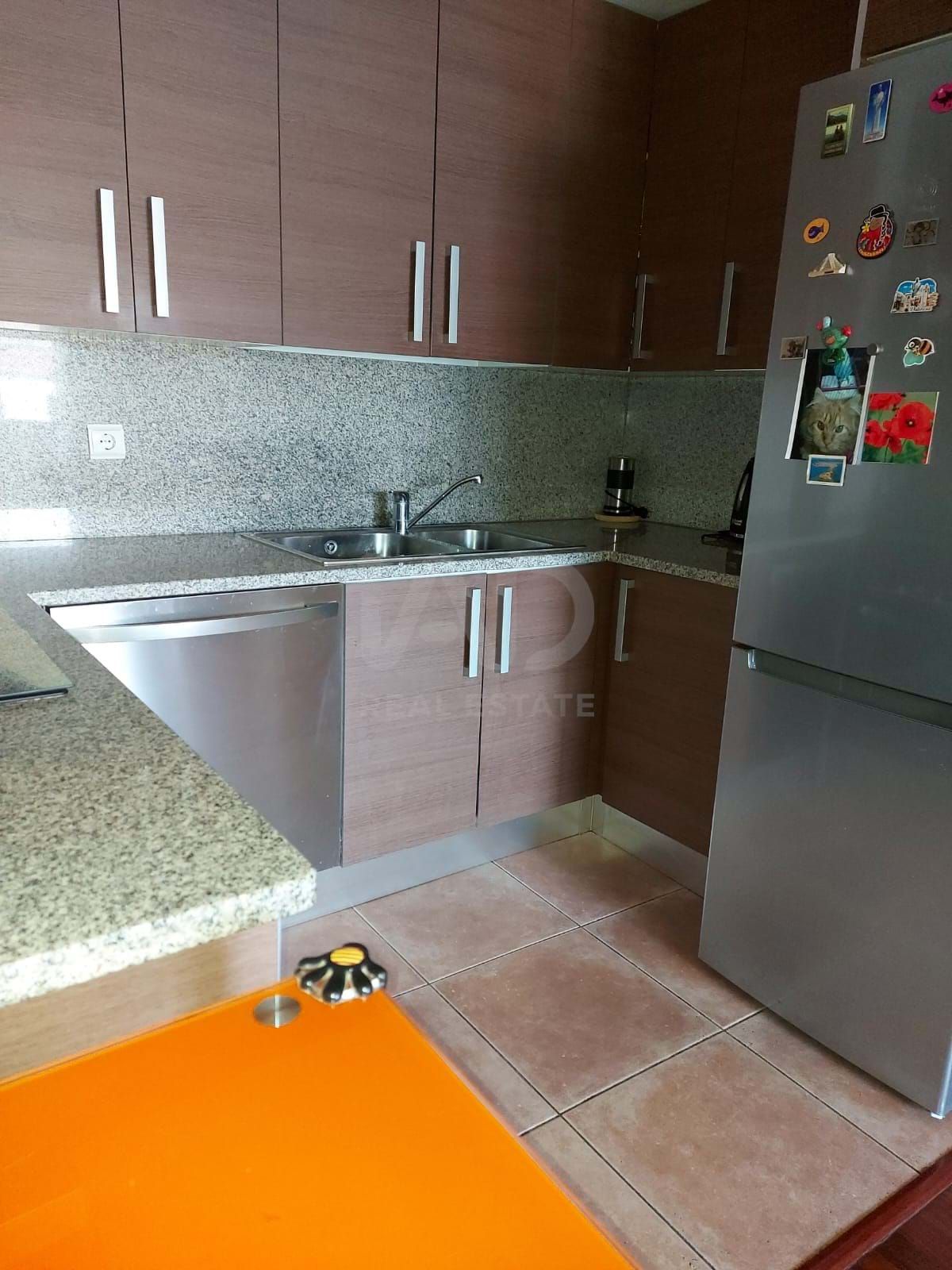 Kitchen of Flat for sale in Girona Capital