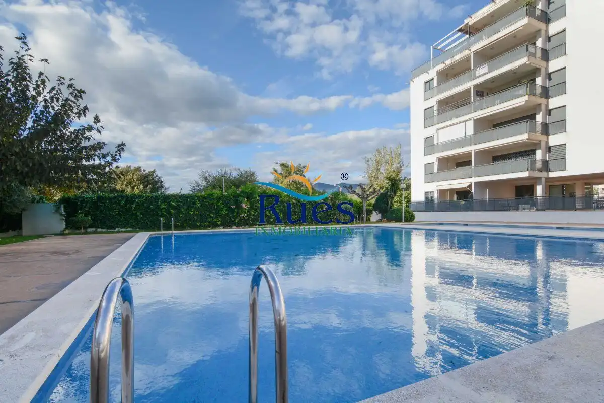Piscina de Ático en venta en Benicasim / Benicàssim con Aire acondicionado, Calefacción y Trastero
