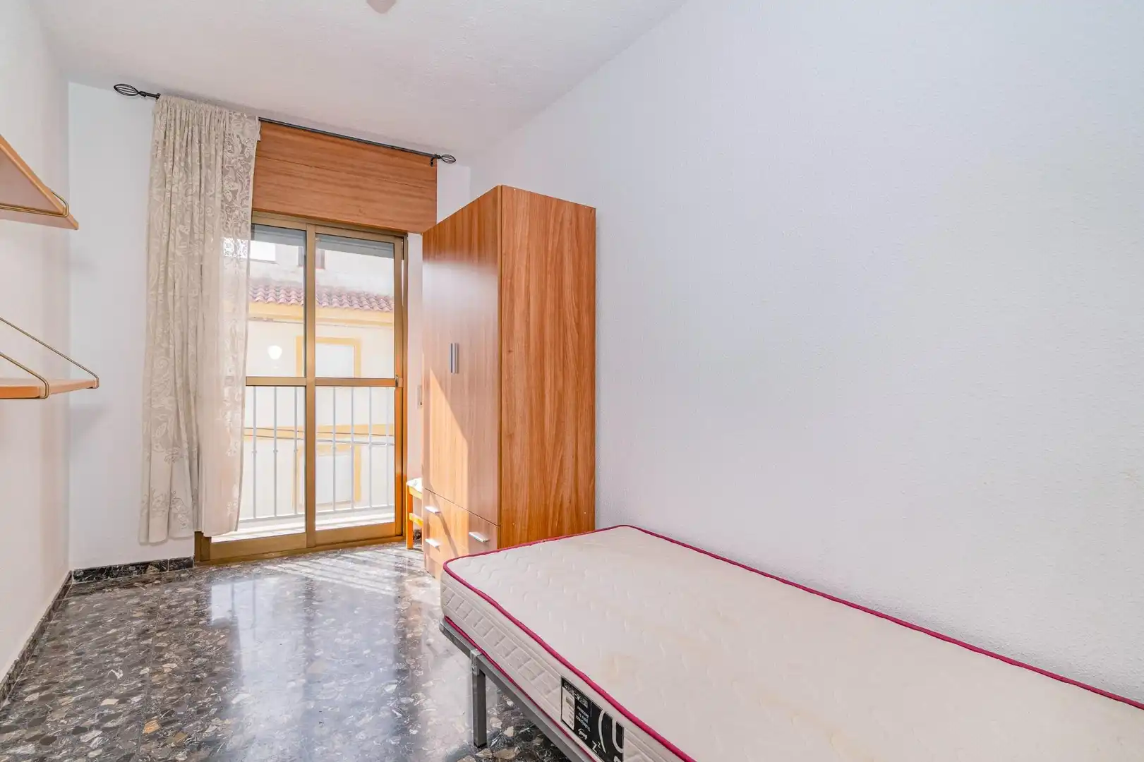 Wohnung zum Verkauf in Calle SAN ANTONIO MARIA CLARET, Loja