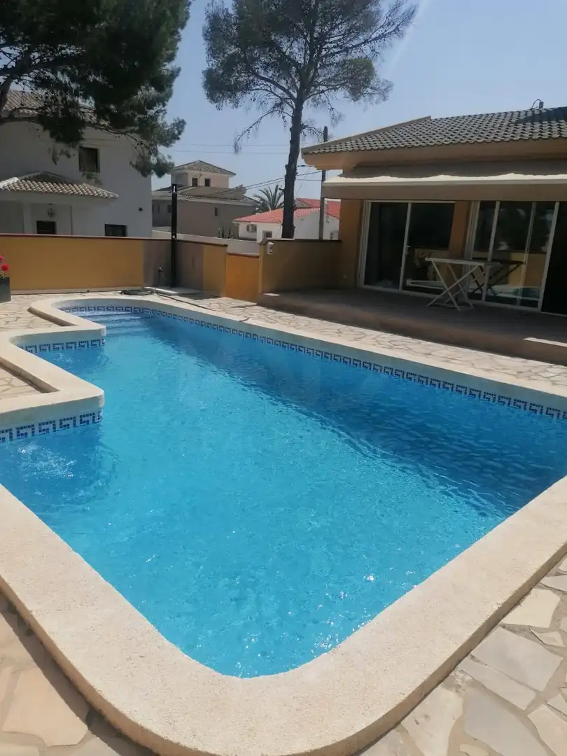 Piscina de Casa o xalet en venda en La Nucia amb Aire condicionat, Calefacció i Terrassa