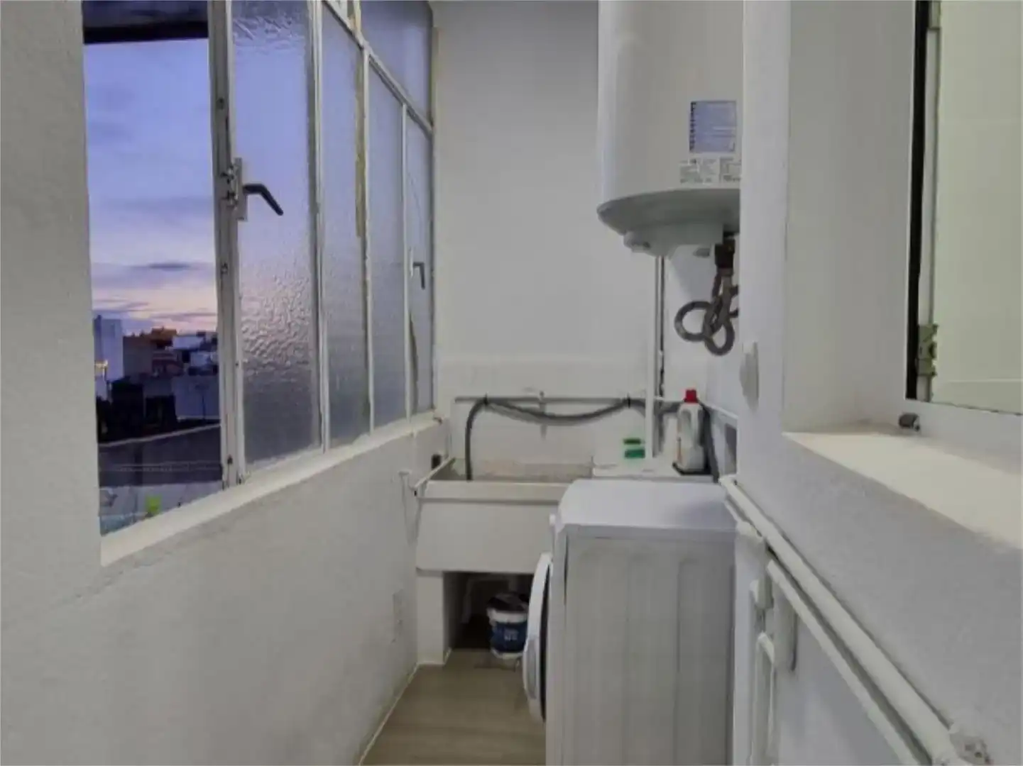 Bathroom of Flat for share in Burriana / Borriana  with Furnished and Balcony